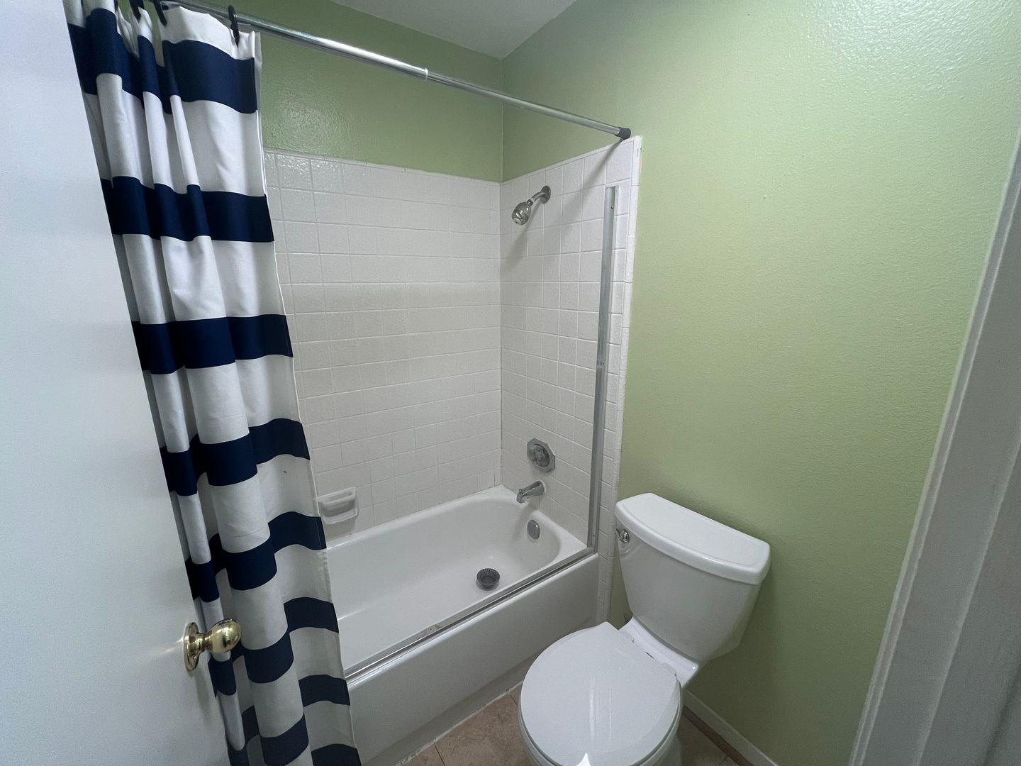 1523 Hood Rd Unit C - Sacramento - California - 2 bed, 2 bath rental property