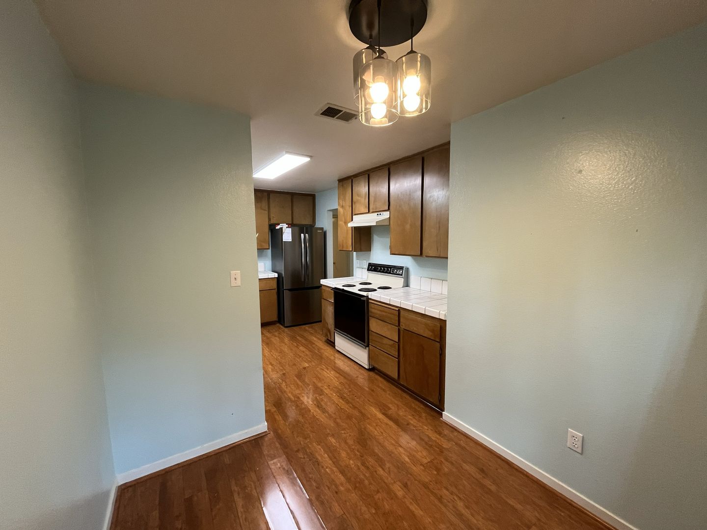 1523 Hood Rd Unit C - Sacramento - California - 2 bed, 2 bath rental property