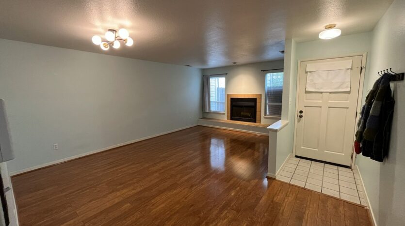 1523 Hood Rd Unit C - Sacramento - California - 2 bed, 2 bath rental property