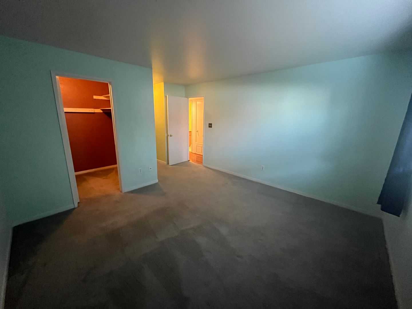 1523 Hood Rd Unit C - Sacramento - California - 2 bed, 2 bath rental property