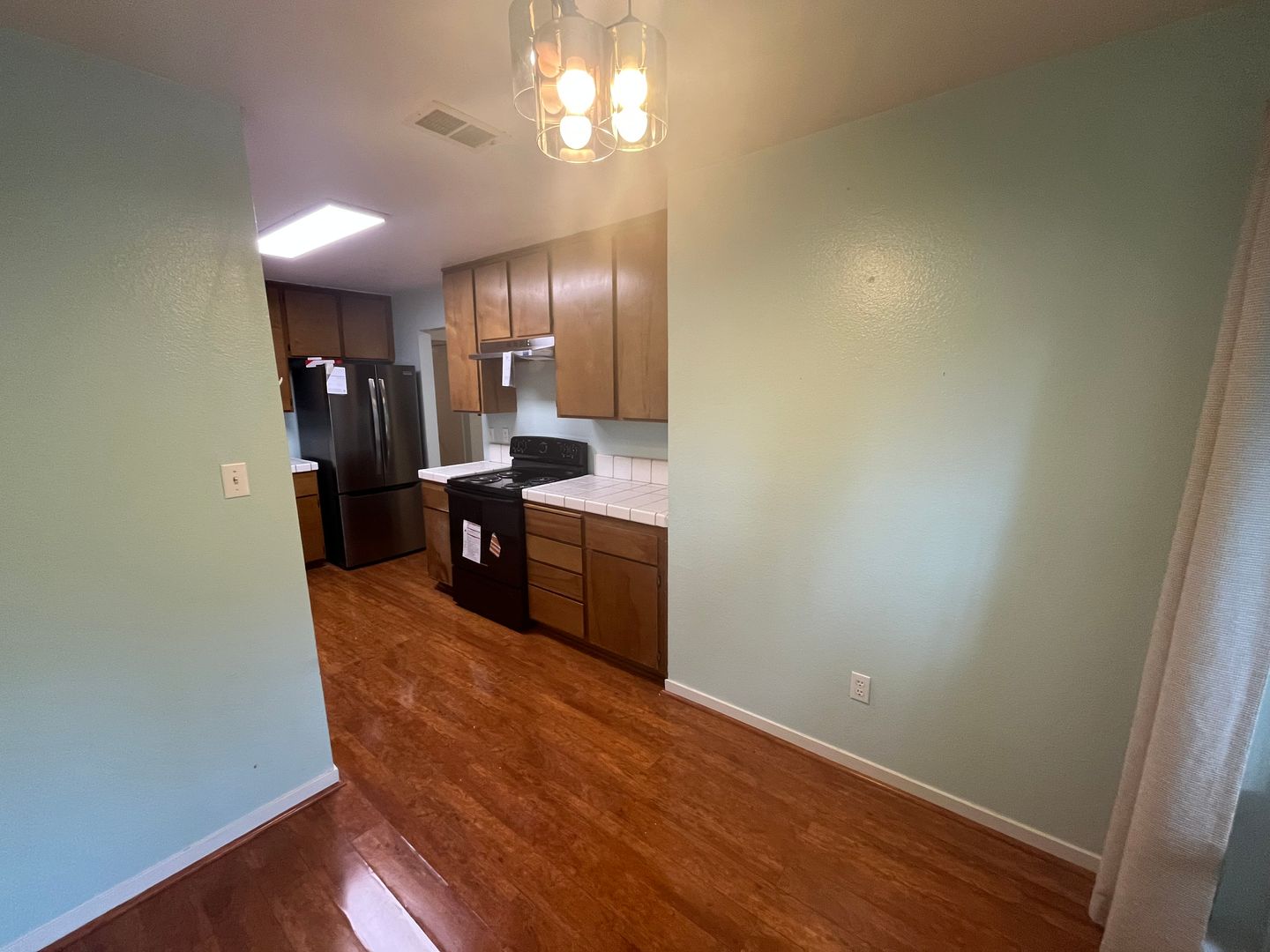 1523 Hood Rd Unit C - Sacramento - California - 2 bed, 2 bath rental property