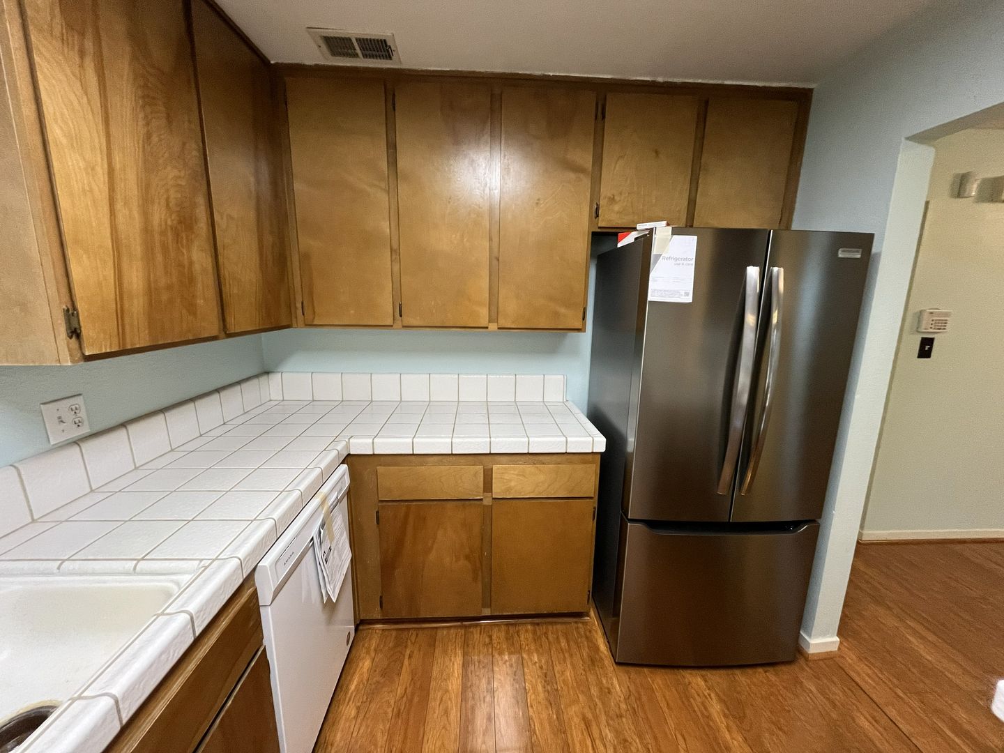 1523 Hood Rd Unit C - Sacramento - California - 2 bed, 2 bath rental property