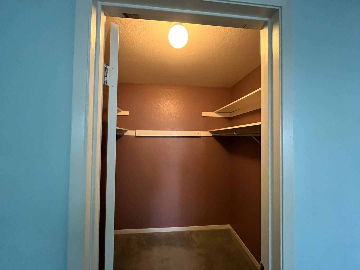 1523 Hood Rd Unit C - Sacramento - California - 2 bed, 2 bath rental property