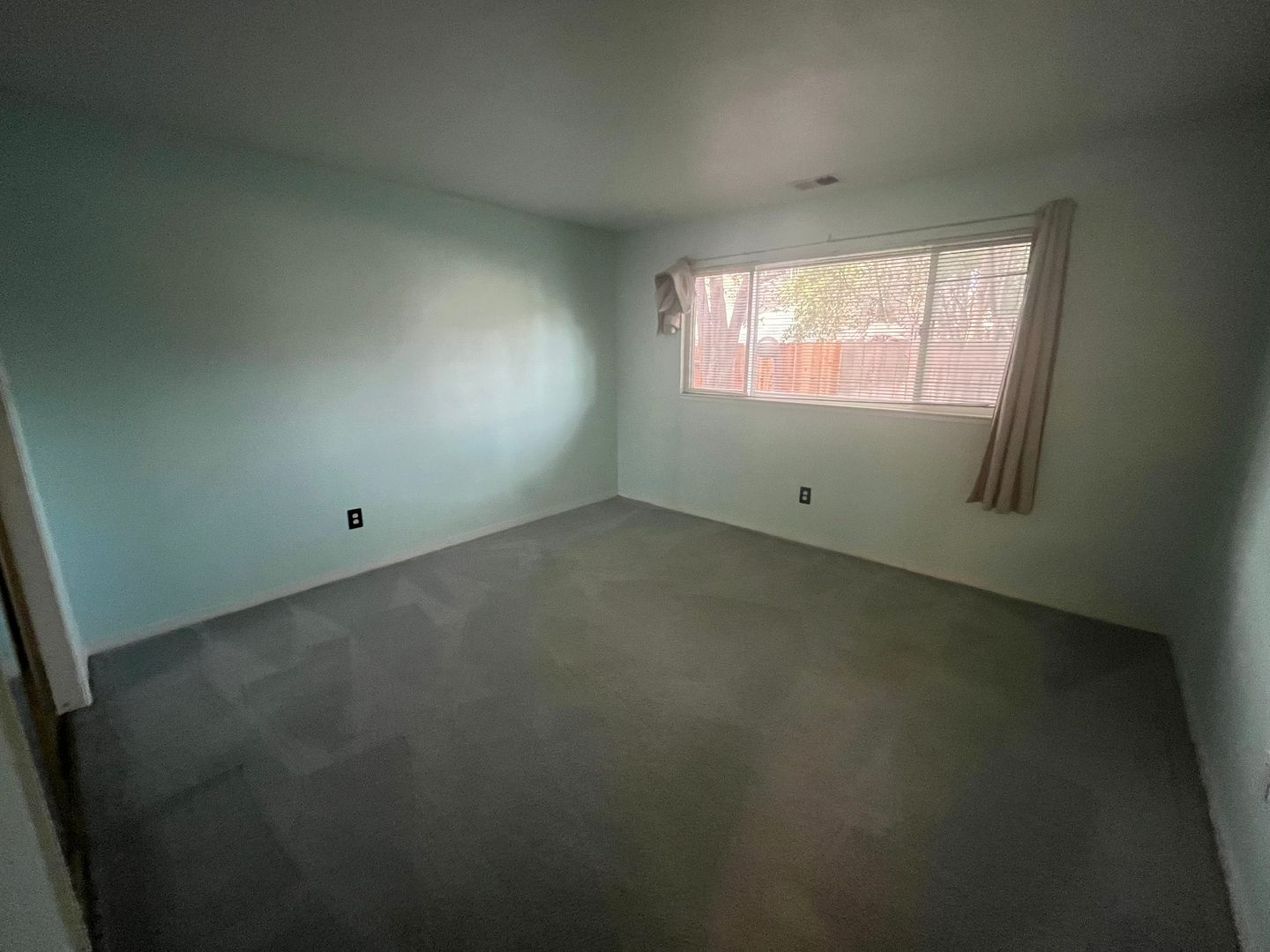 1523 Hood Rd Unit C - Sacramento - California - 2 bed, 2 bath rental property