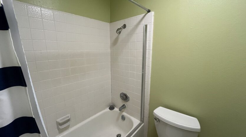 1523 Hood Rd Unit C - Sacramento - California - 2 bed, 2 bath rental property