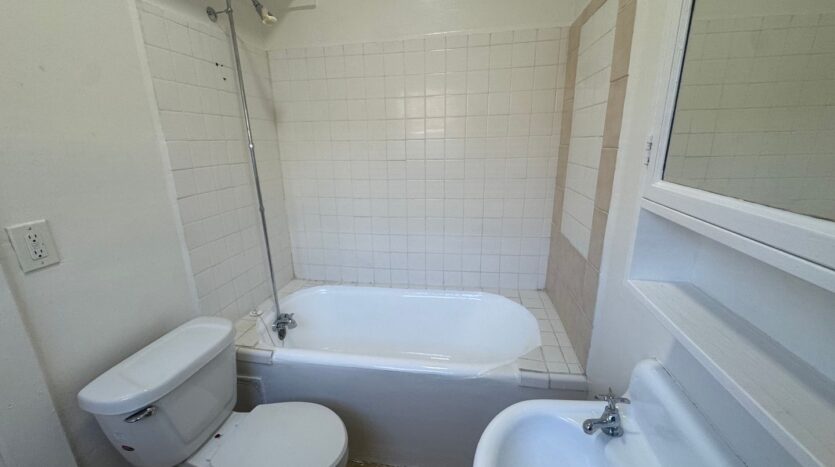 1538 E Third St  - Long Beach - California - 1 bath rental property