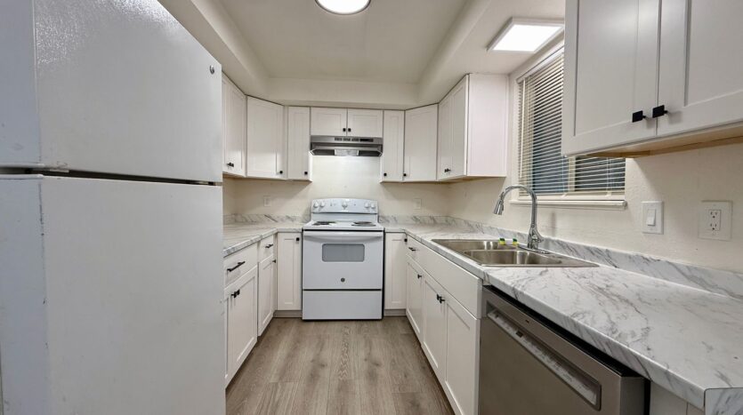 1543 NW Rimrock Dr - Redmond - Oregon - 3 bed, 1.5 bath rental property