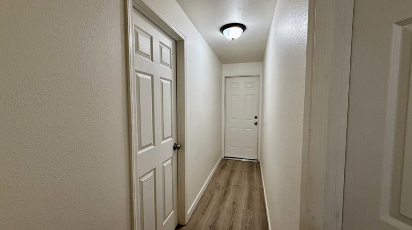 1543 NW Rimrock Dr - Redmond - Oregon - 3 bed, 1.5 bath rental property