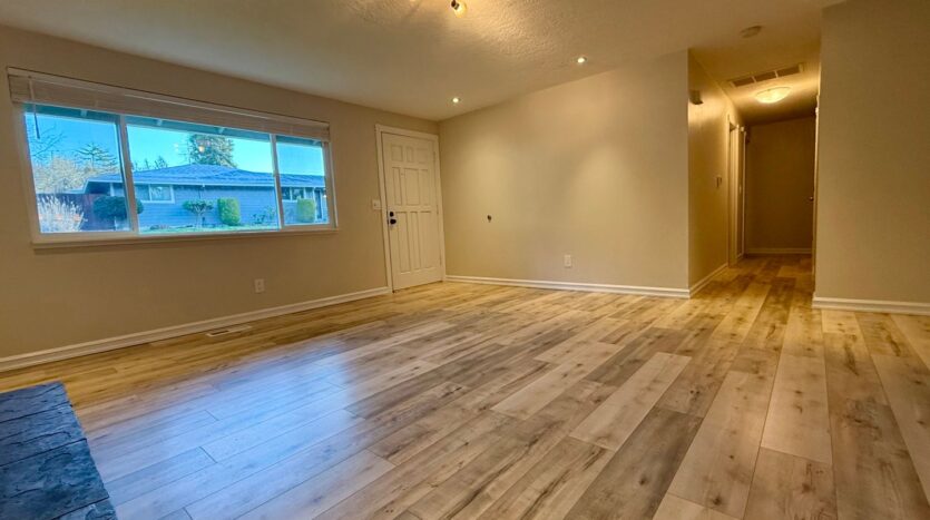 15571 SE Patricia Ct. - Milwaukie - Oregon - 3 bed, 2 bath rental property