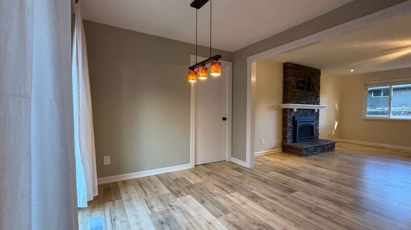 15571 SE Patricia Ct. - Milwaukie - Oregon - 3 bed, 2 bath rental property