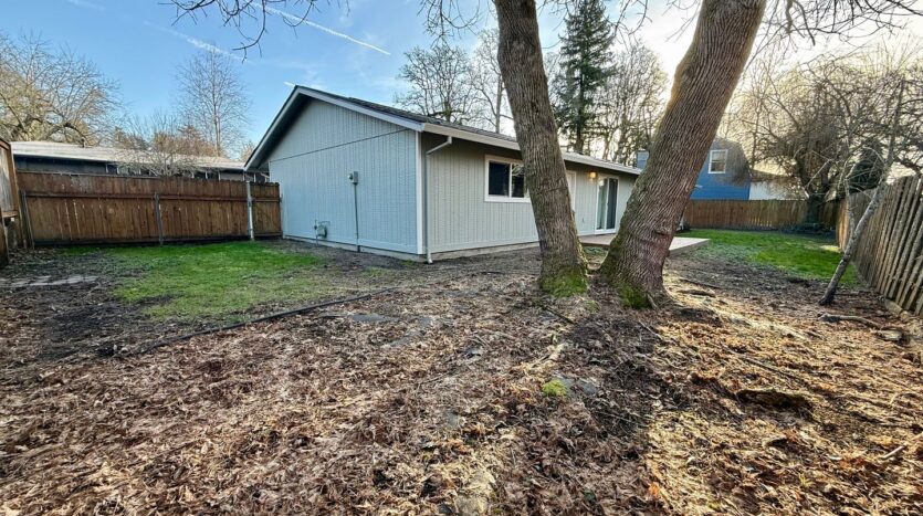 15571 SE Patricia Ct. - Milwaukie - Oregon - 3 bed, 2 bath rental property