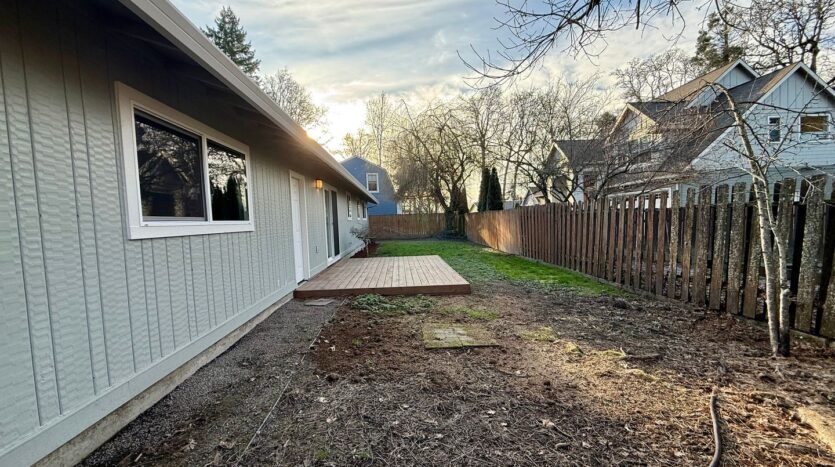 15571 SE Patricia Ct. - Milwaukie - Oregon - 3 bed, 2 bath rental property