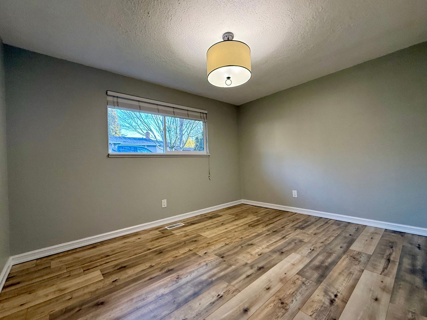 15571 SE Patricia Ct. - Milwaukie - Oregon - 3 bed, 2 bath rental property