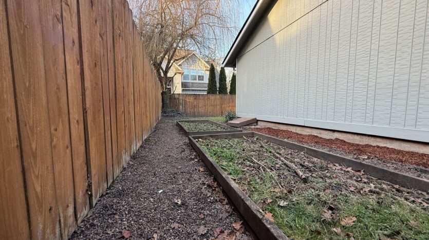 15571 SE Patricia Ct. - Milwaukie - Oregon - 3 bed, 2 bath rental property