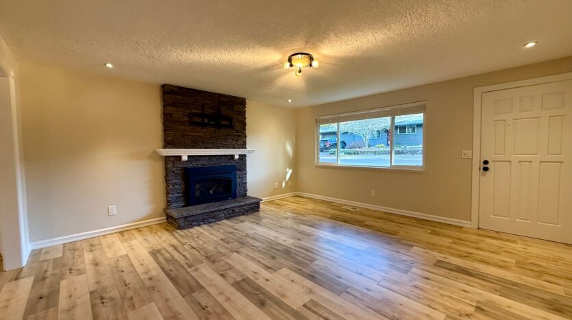 15571 SE Patricia Ct. - Milwaukie - Oregon - 3 bed, 2 bath rental property