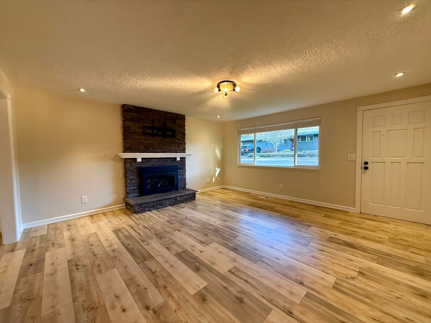 15571 SE Patricia Ct. - Milwaukie - Oregon - 3 bed, 2 bath rental property