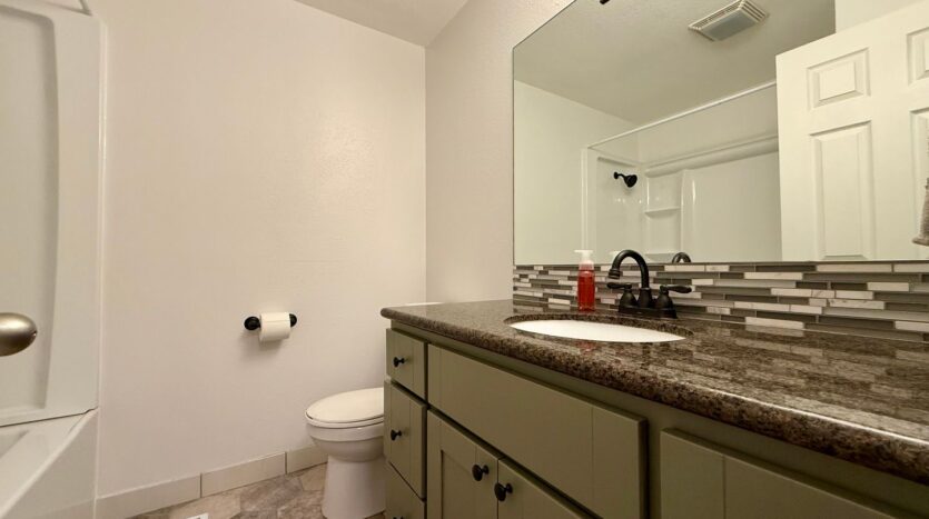 15571 SE Patricia Ct. - Milwaukie - Oregon - 3 bed, 2 bath rental property