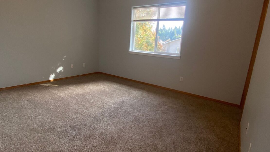 15626 NE Milton PL - Portland - Oregon - 3 bed, 2.5 bath rental property