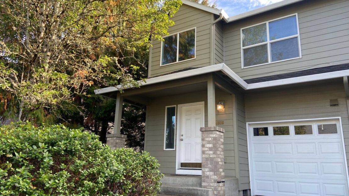 15626 NE Milton PL - Portland - Oregon - 3 bed, 2.5 bath rental property