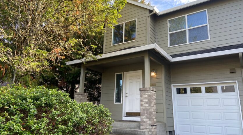 15626 NE Milton PL - Portland - Oregon - 3 bed, 2.5 bath rental property