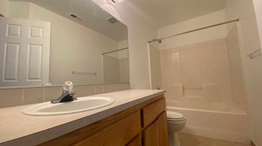 15626 NE Milton PL - Portland - Oregon - 3 bed, 2.5 bath rental property
