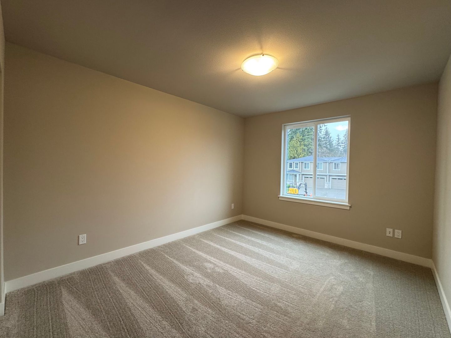 1606 106th PL SW - Everett - Washington - 3 bed, 2.5 bath rental property