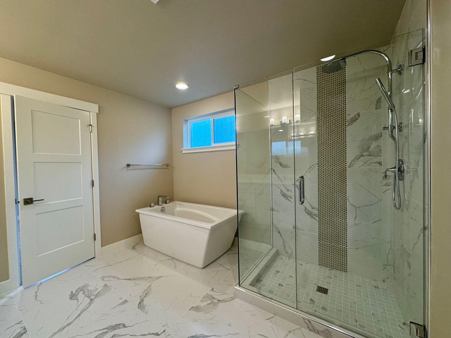 1606 106th PL SW - Everett - Washington - 3 bed, 2.5 bath rental property