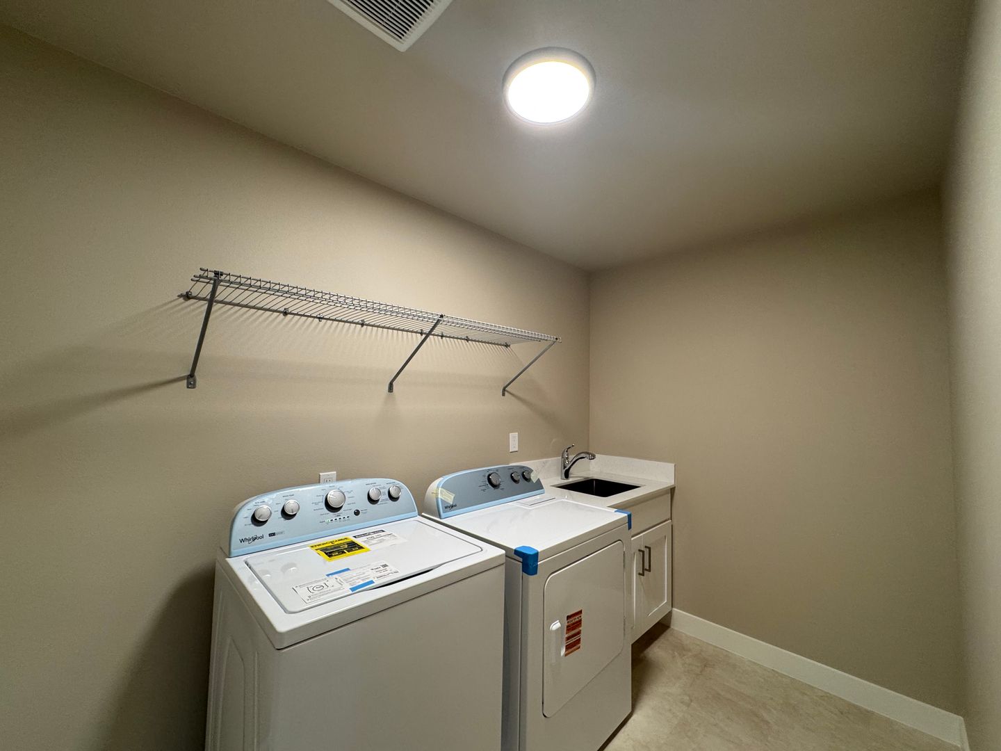 1606 106th PL SW - Everett - Washington - 3 bed, 2.5 bath rental property