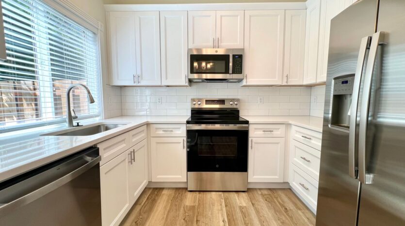 16733 NE Halsey St. - Portland - Oregon - 3 bed, 2.5 bath rental property