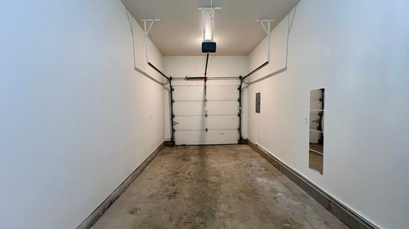 16733 NE Halsey St. - Portland - Oregon - 3 bed, 2.5 bath rental property