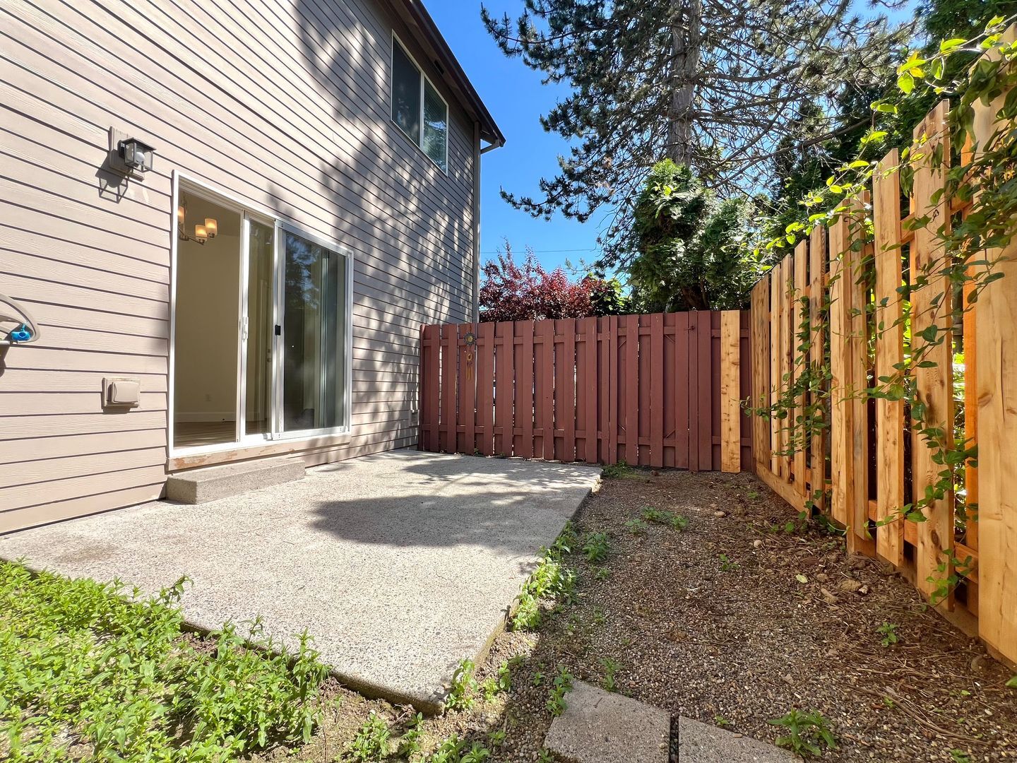 16733 NE Halsey St. - Portland - Oregon - 3 bed, 2.5 bath rental property