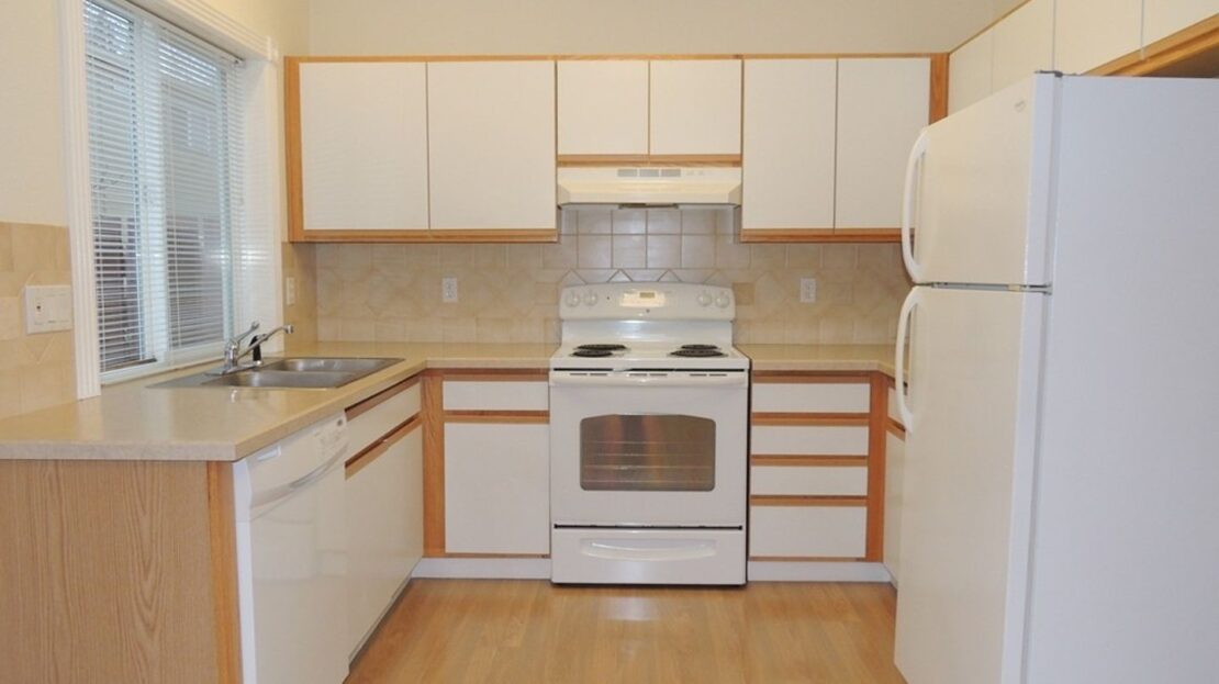 16733 NE Halsey St. - Portland - Oregon - 3 bed, 2.5 bath rental property