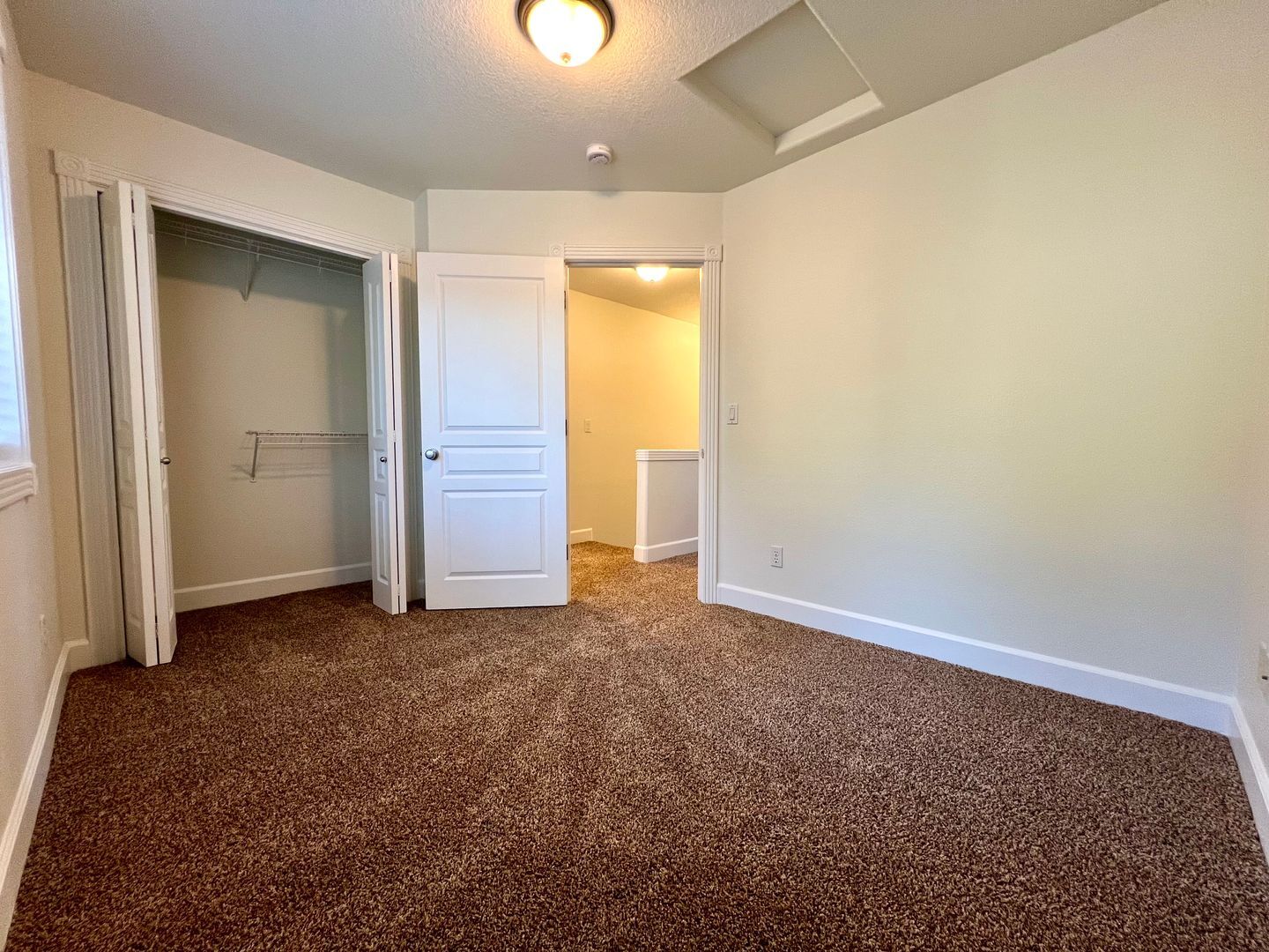 16733 NE Halsey St. - Portland - Oregon - 3 bed, 2.5 bath rental property