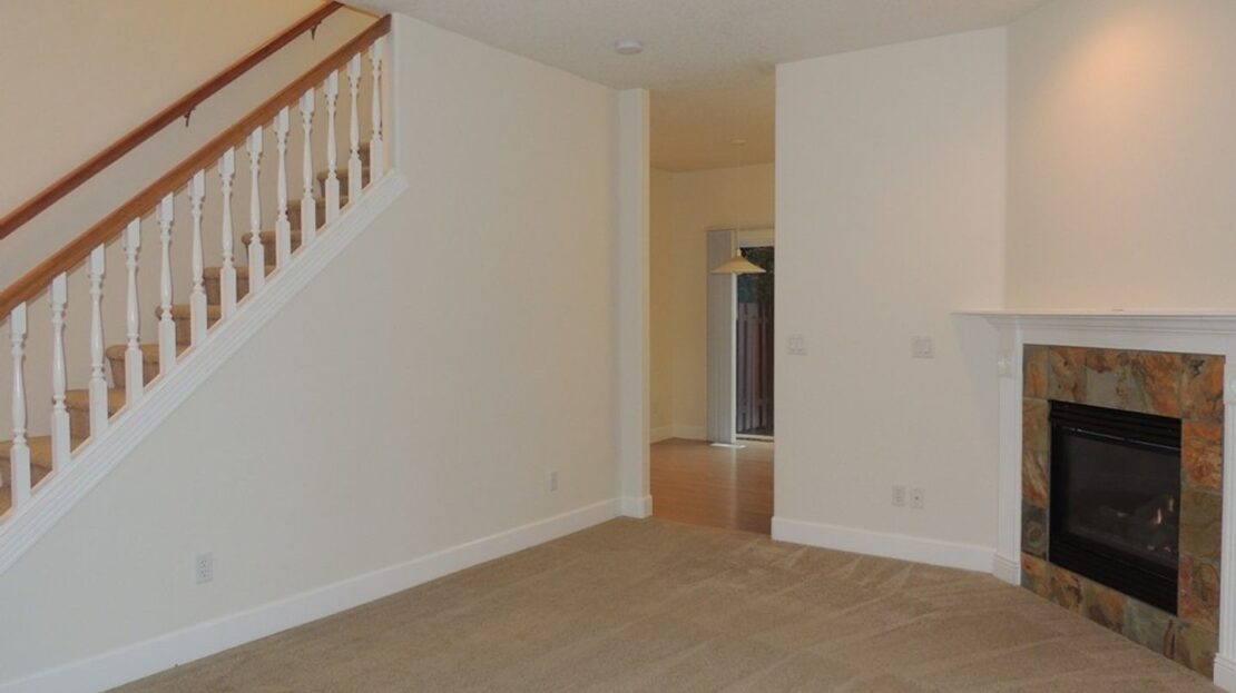 16733 NE Halsey St. - Portland - Oregon - 3 bed, 2.5 bath rental property