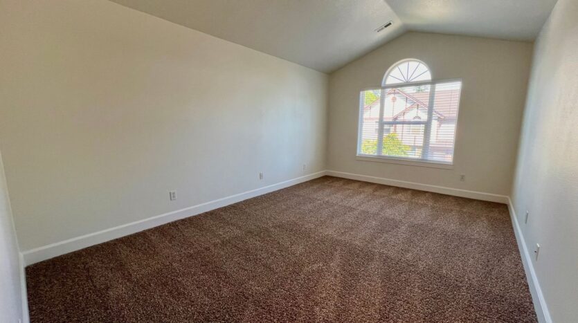 16733 NE Halsey St. - Portland - Oregon - 3 bed, 2.5 bath rental property