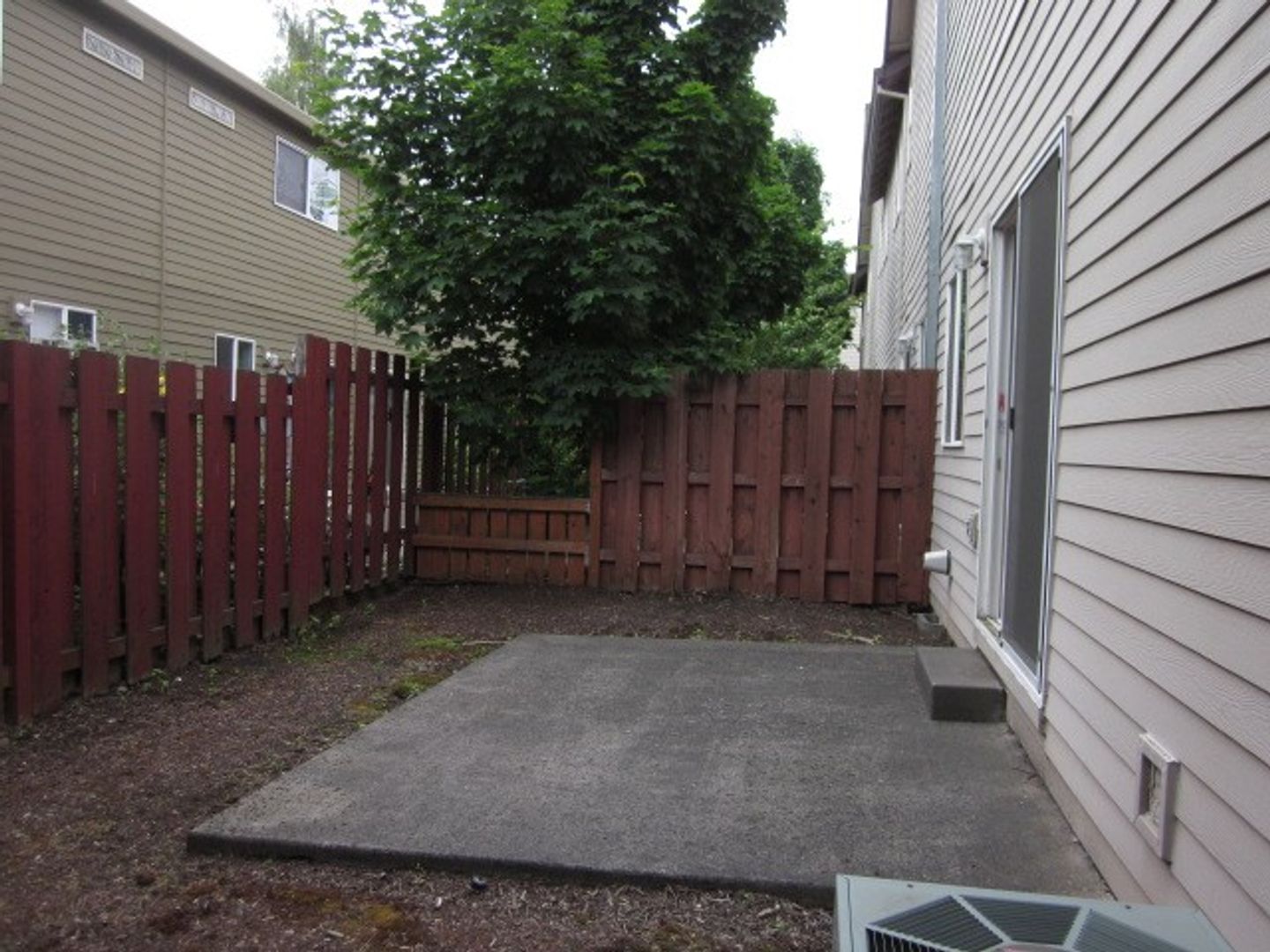16733 NE Halsey St. - Portland - Oregon - 3 bed, 2.5 bath rental property