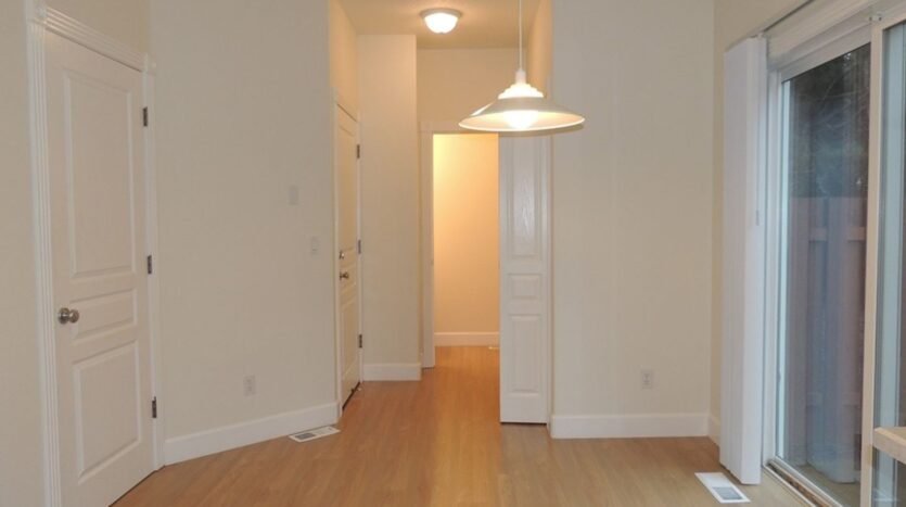 16733 NE Halsey St. - Portland - Oregon - 3 bed, 2.5 bath rental property