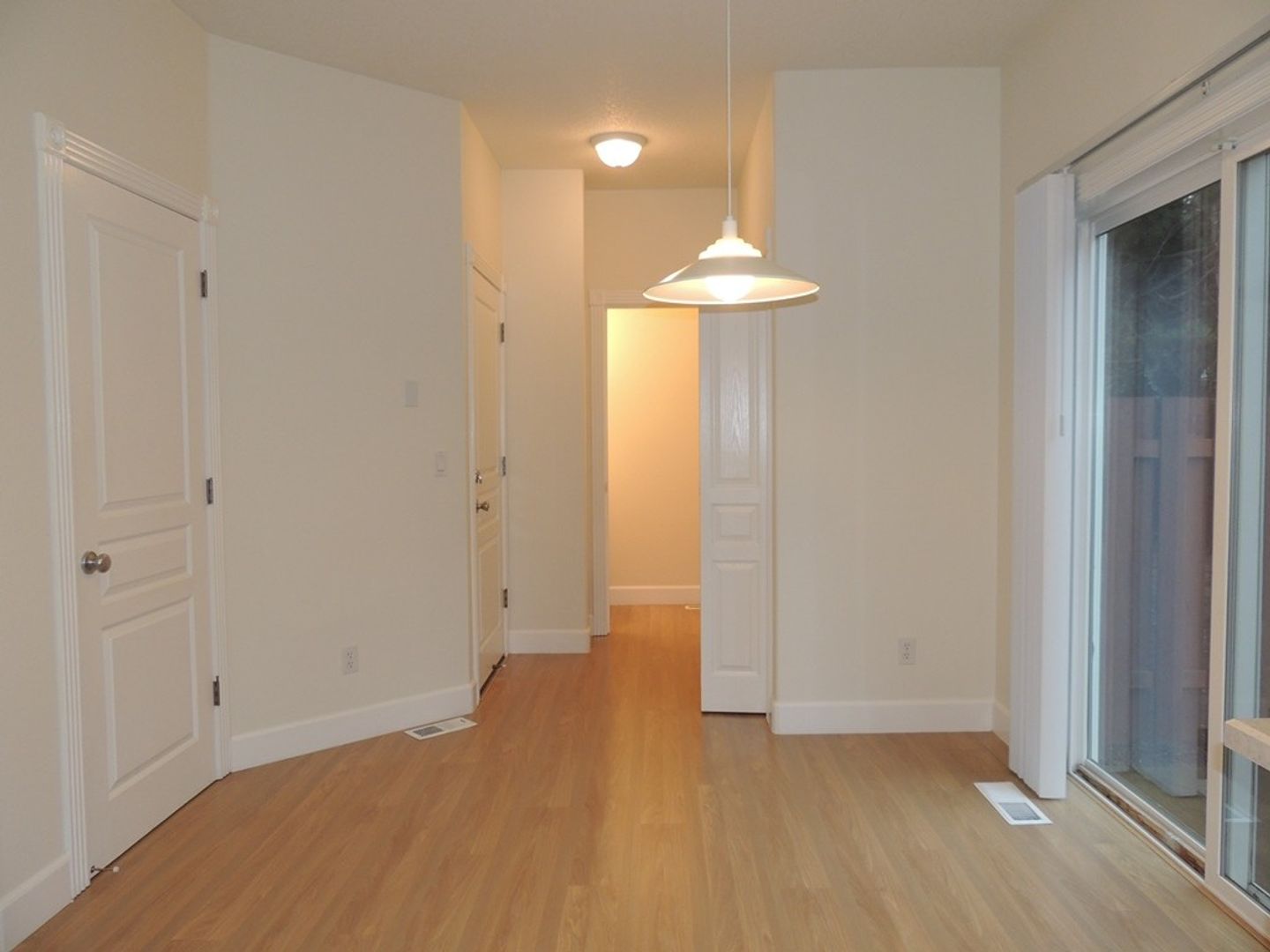 16733 NE Halsey St. - Portland - Oregon - 3 bed, 2.5 bath rental property