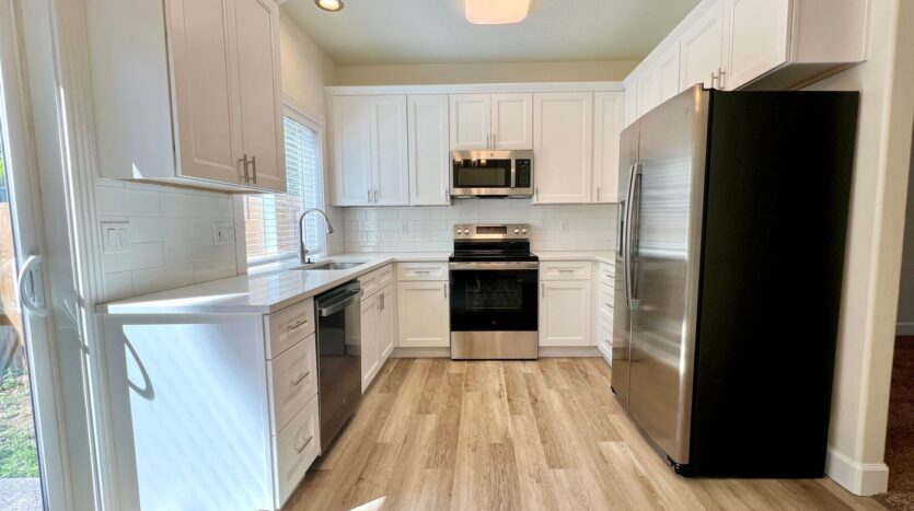 16733 NE Halsey St. - Portland - Oregon - 3 bed, 2.5 bath rental property