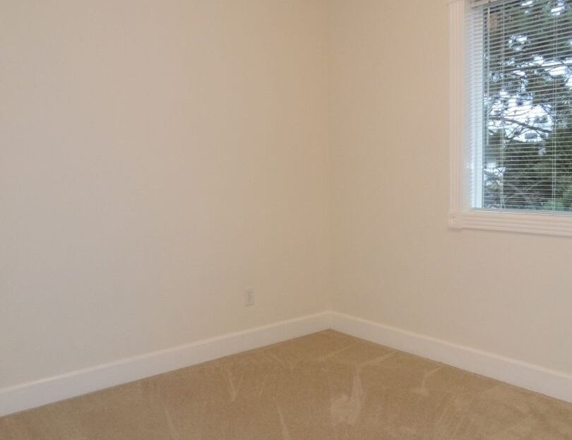 16733 NE Halsey St. - Portland - Oregon - 3 bed, 2.5 bath rental property