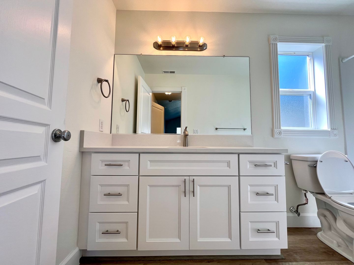 16733 NE Halsey St. - Portland - Oregon - 3 bed, 2.5 bath rental property