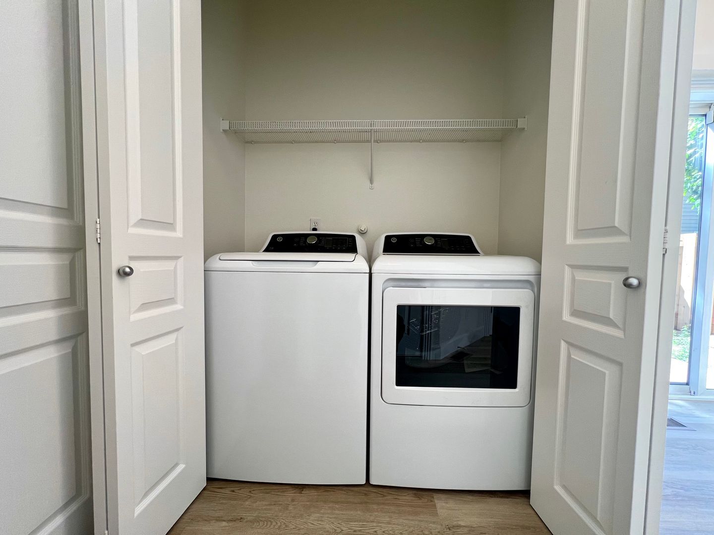16733 NE Halsey St. - Portland - Oregon - 3 bed, 2.5 bath rental property