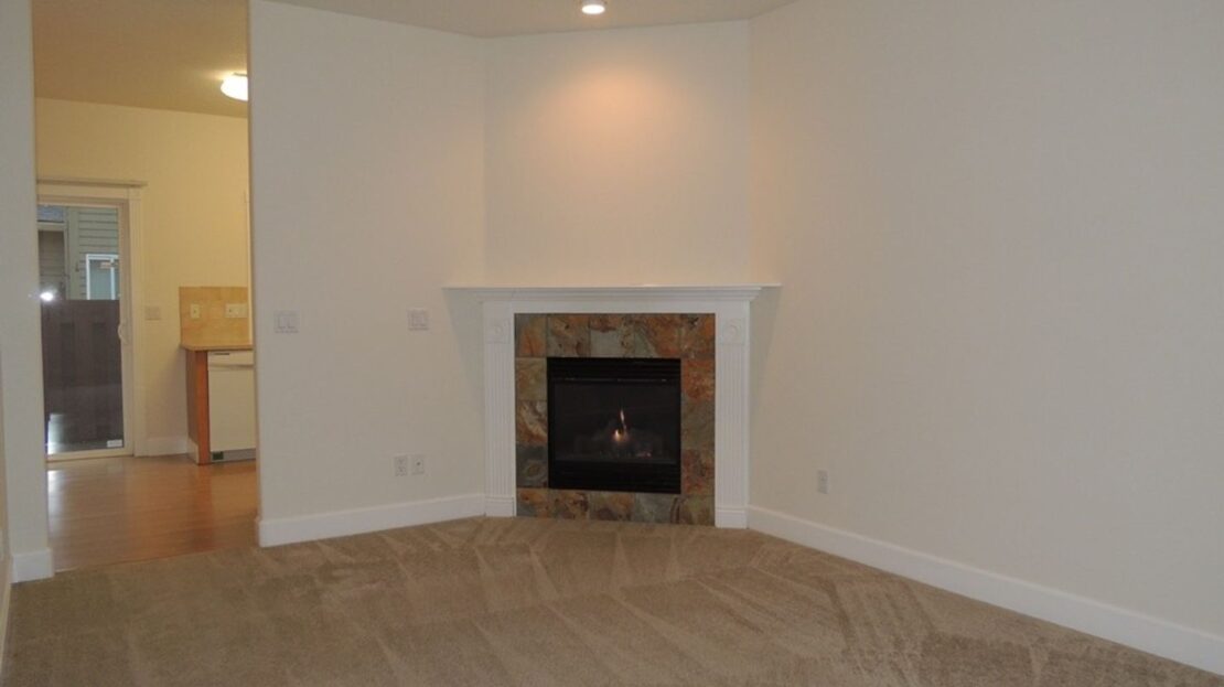 16733 NE Halsey St. - Portland - Oregon - 3 bed, 2.5 bath rental property