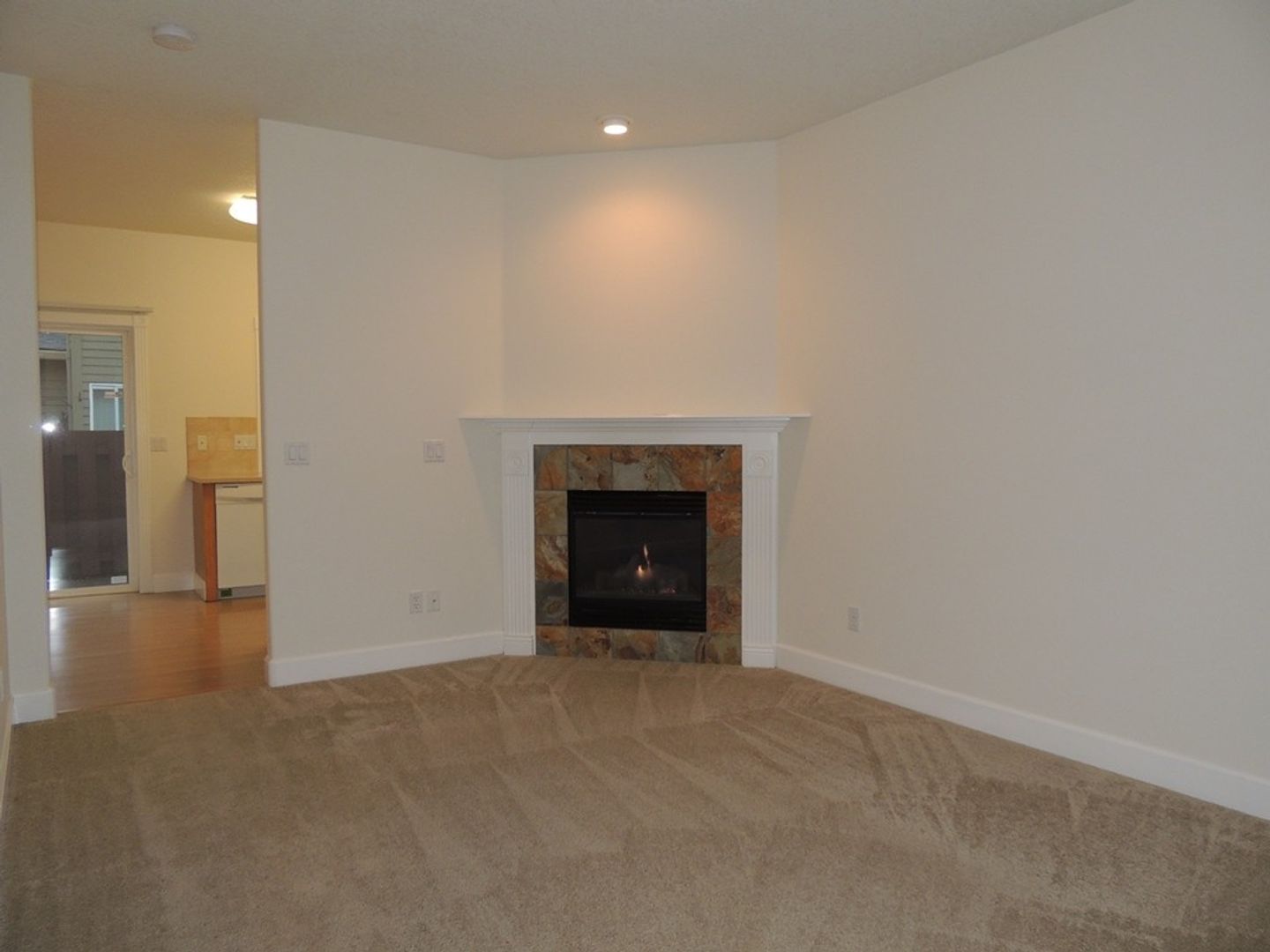 16733 NE Halsey St. - Portland - Oregon - 3 bed, 2.5 bath rental property
