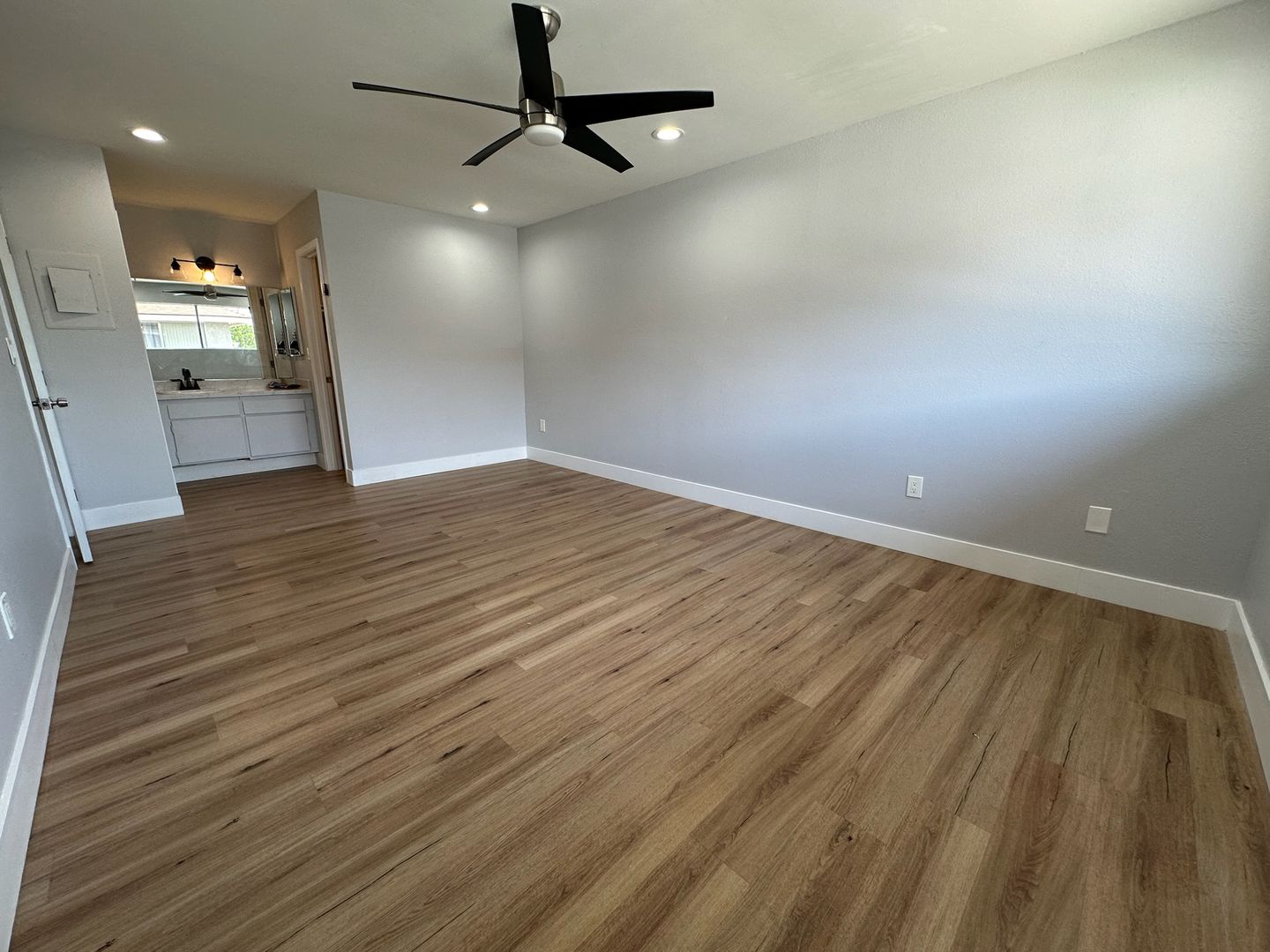 1708 Fairfield Ct - Ontario - California - 2 bed, 1 bath rental property