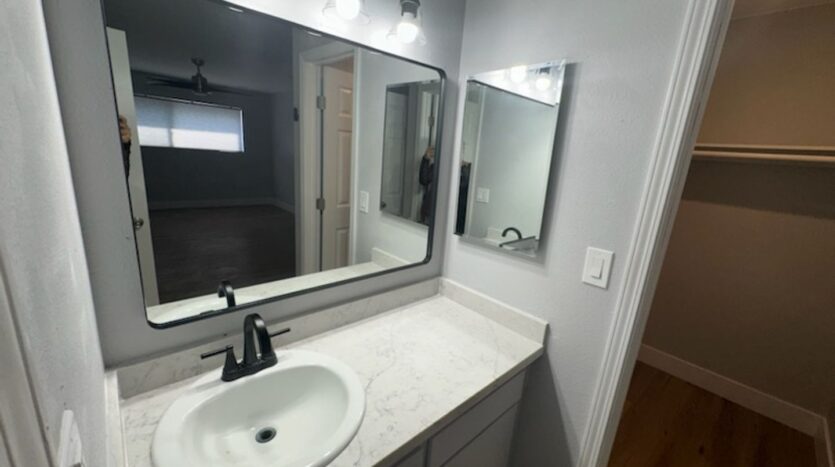 1708 Fairfield Ct - Ontario - California - 2 bed, 1 bath rental property