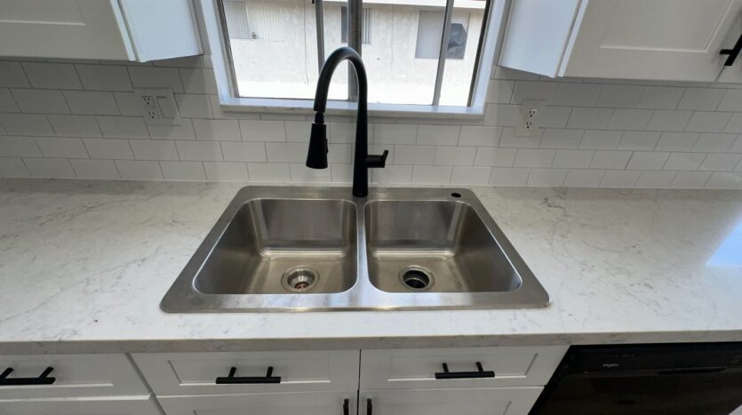 1708 Fairfield Ct - Ontario - California - 2 bed, 1 bath rental property