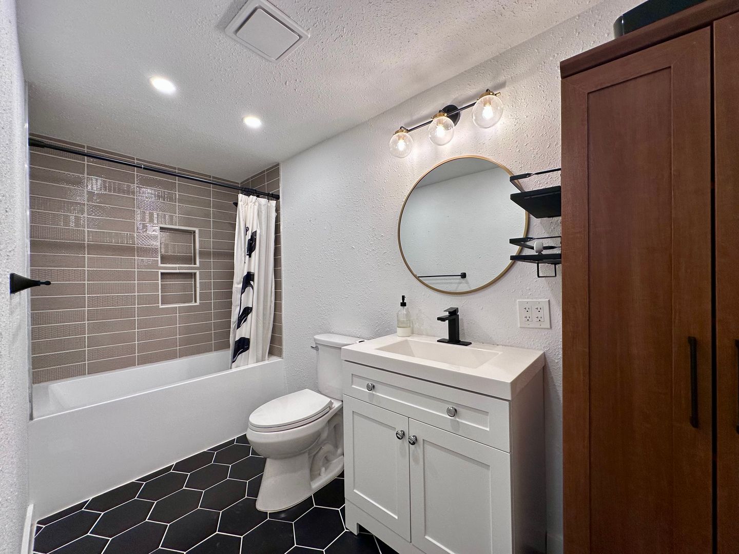 18930 SW Wildcat Ln - Beaverton - Oregon - 3 bed, 2 bath rental property