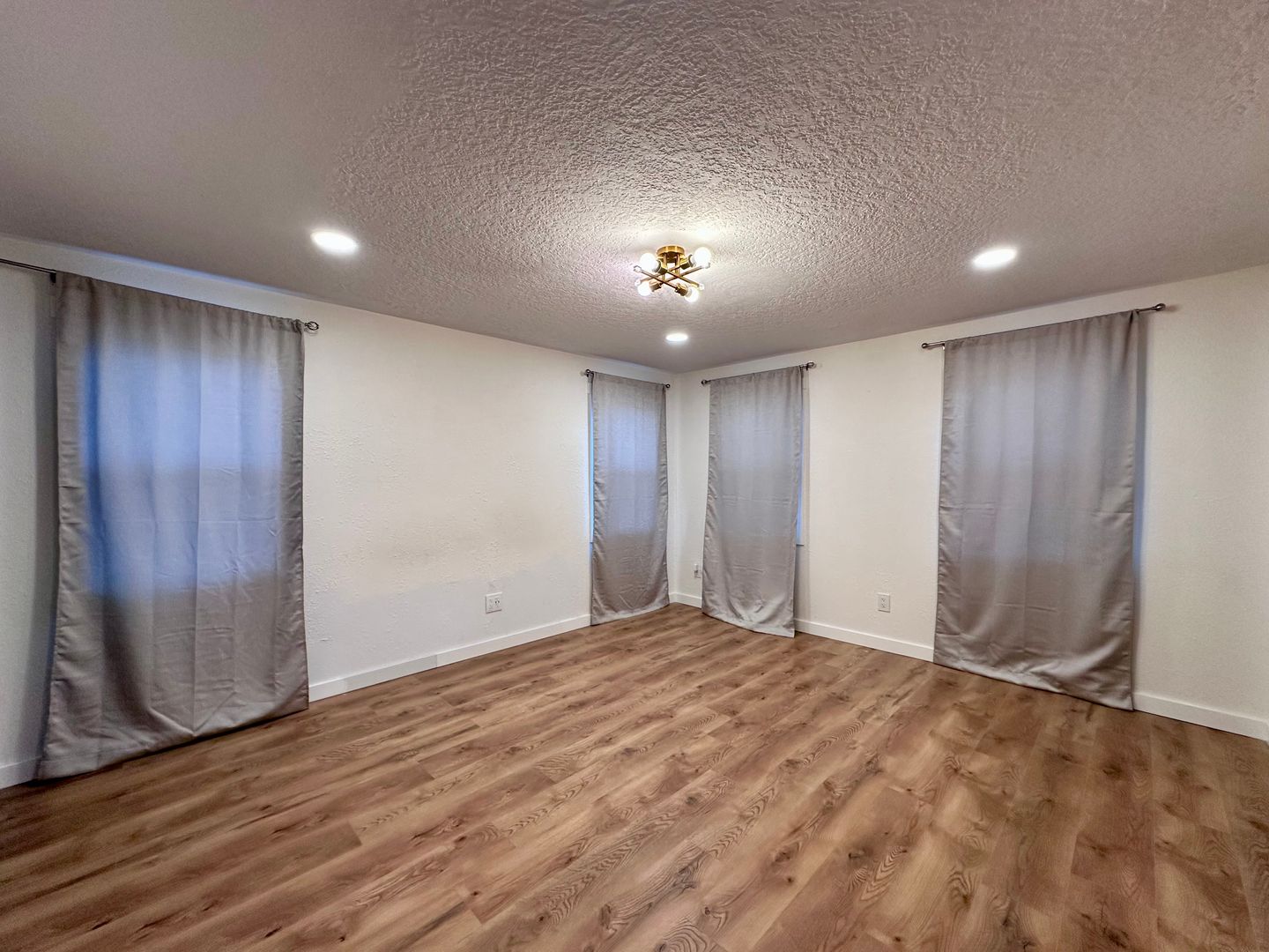 18930 SW Wildcat Ln - Beaverton - Oregon - 3 bed, 2 bath rental property