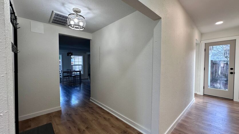 18930 SW Wildcat Ln - Beaverton - Oregon - 3 bed, 2 bath rental property